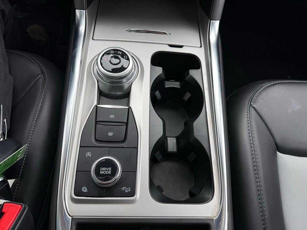 Certified 2023 Ford Explorer XLT w/ Equipment Group 202A image 23