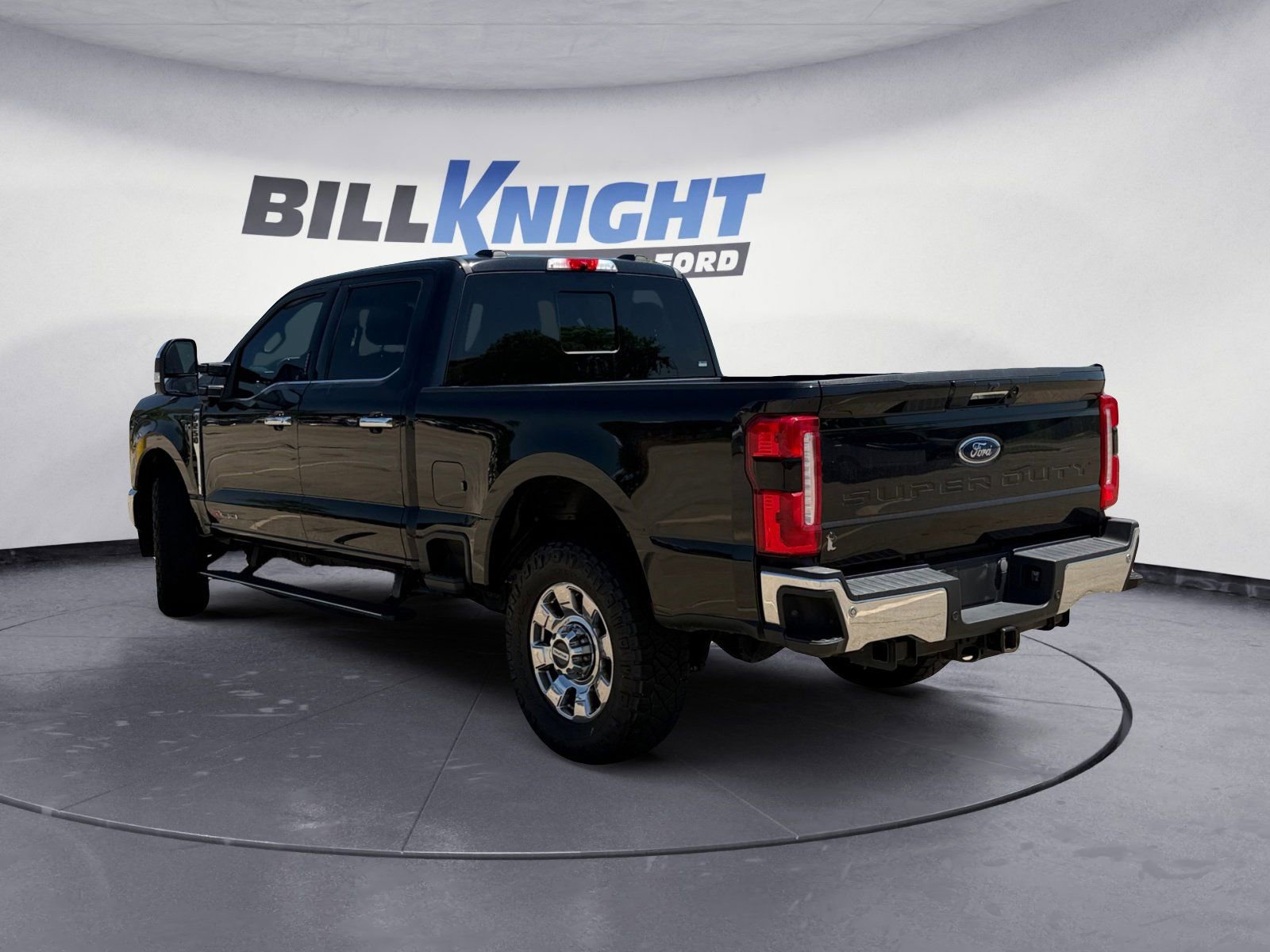 Certified 2023 Ford F250 Lariat w/ Lariat Ultimate Package AWD/4WD image 3