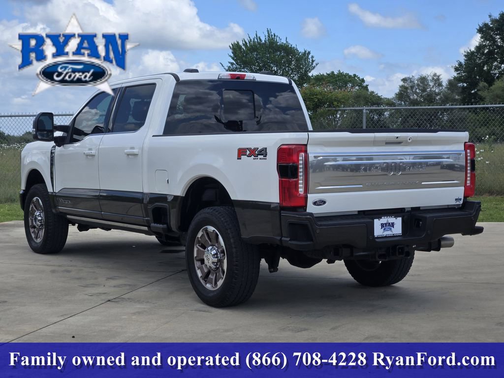 Certified 2025 Ford F250 King Ranch w/ FX4 Off-Road Package AWD/4WD image 3