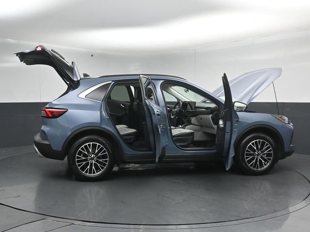 Certified 2026 Ford Escape SE FWD image 60
