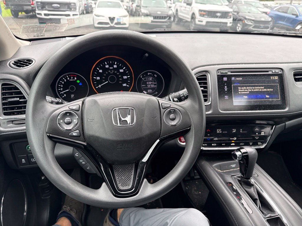 Used 2017 Honda HR-V EX image 9
