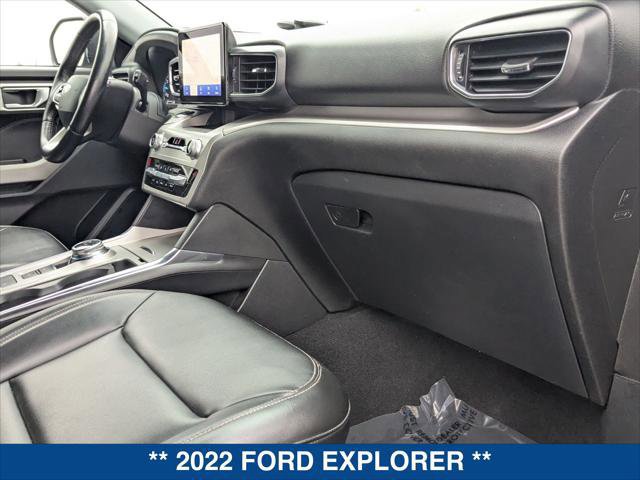 Certified 2022 Ford Explorer XLT w/ Equipment Group 202A image 24