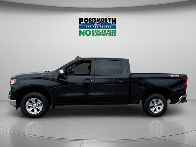 Used 2025 Chevrolet Silverado 1500 LT AWD/4WD image 2