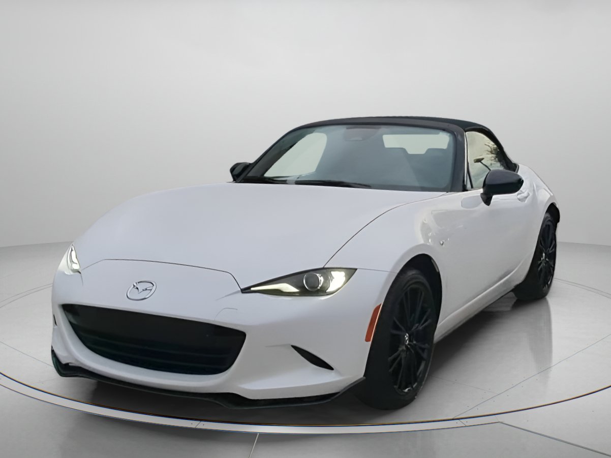 Used 2024 MAZDA MX-5 Miata Club RWD image 11