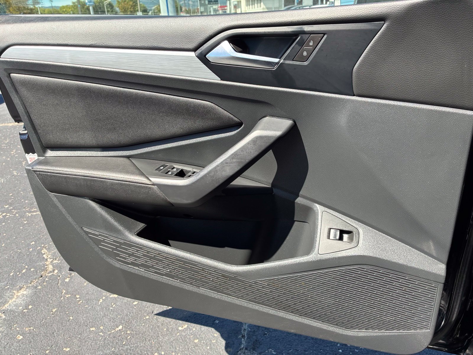 Used 2025 Volkswagen Jetta Sport FWD image 12
