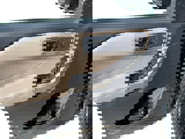 Certified 2022 Ford Explorer XLT w/ Equipment Group 202A image 17