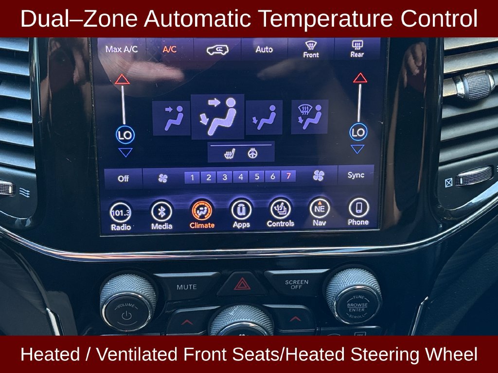 Used 2019 Jeep Grand Cherokee Altitude AWD/4WD image 18