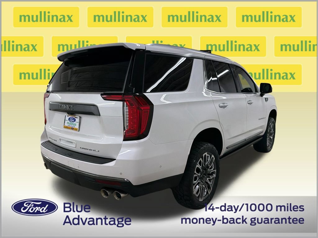 Used 2023 GMC Yukon Denali Ultimate AWD/4WD image 3