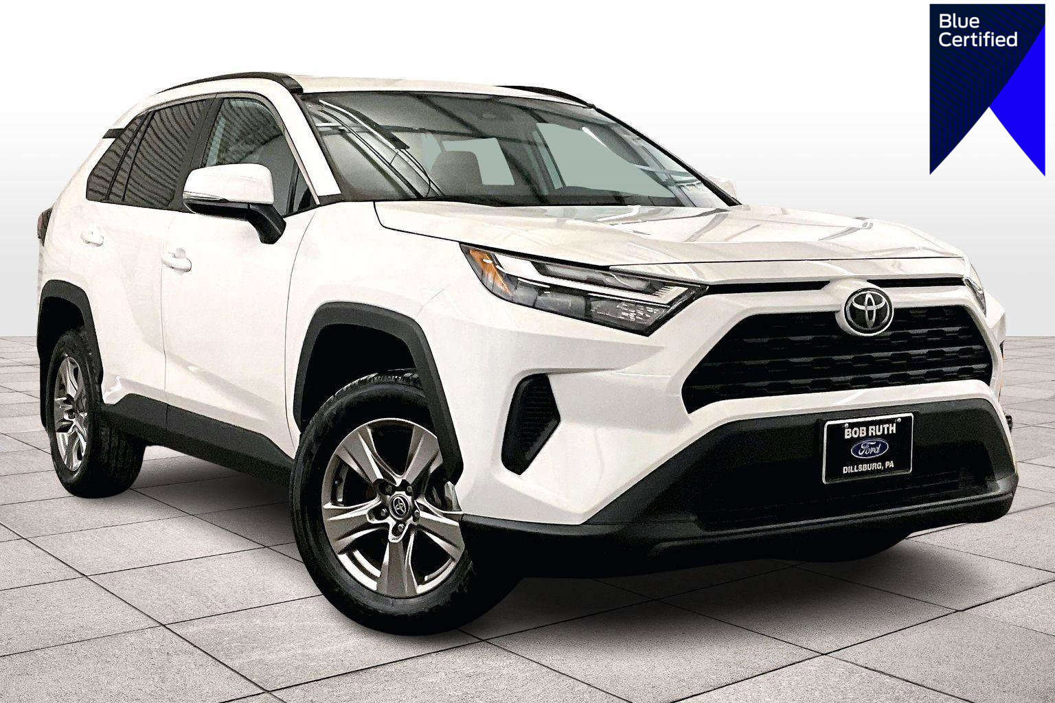 Used 2023 Toyota RAV4 XLE image 1