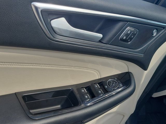 Certified 2020 Ford Edge Titanium FWD image 23