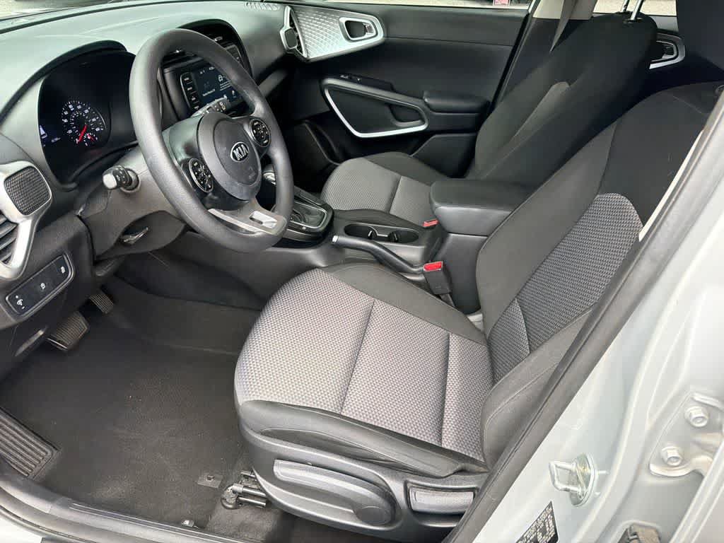 Used 2021 Kia Soul LX FWD image 10