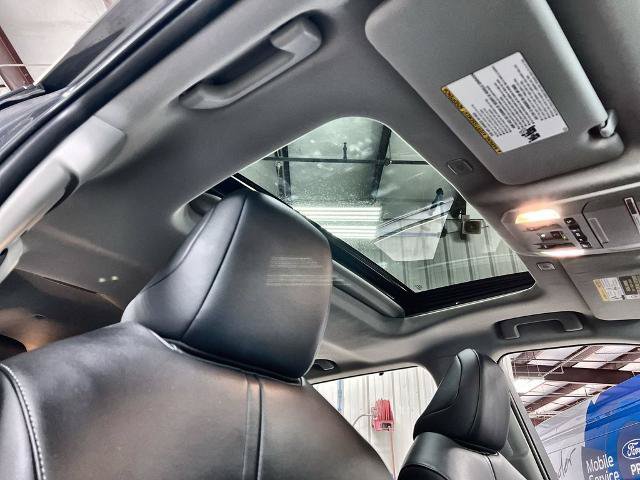 Used 2024 Toyota Highlander XLE FWD image 28