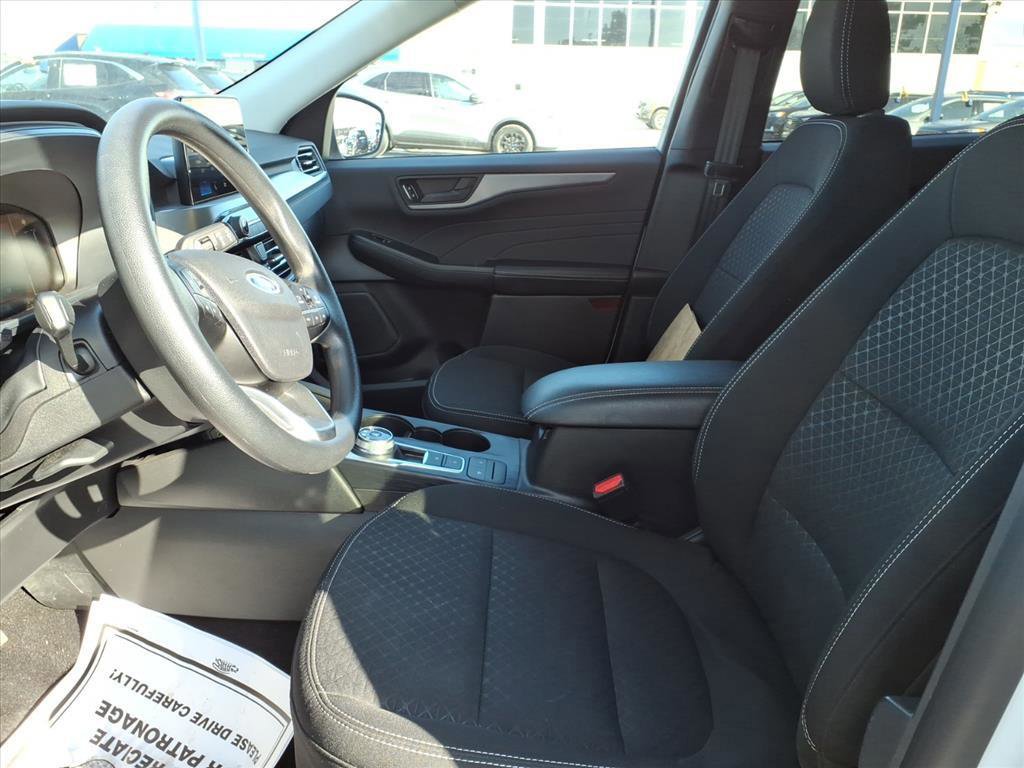 Certified 2025 Ford Escape Active image 38