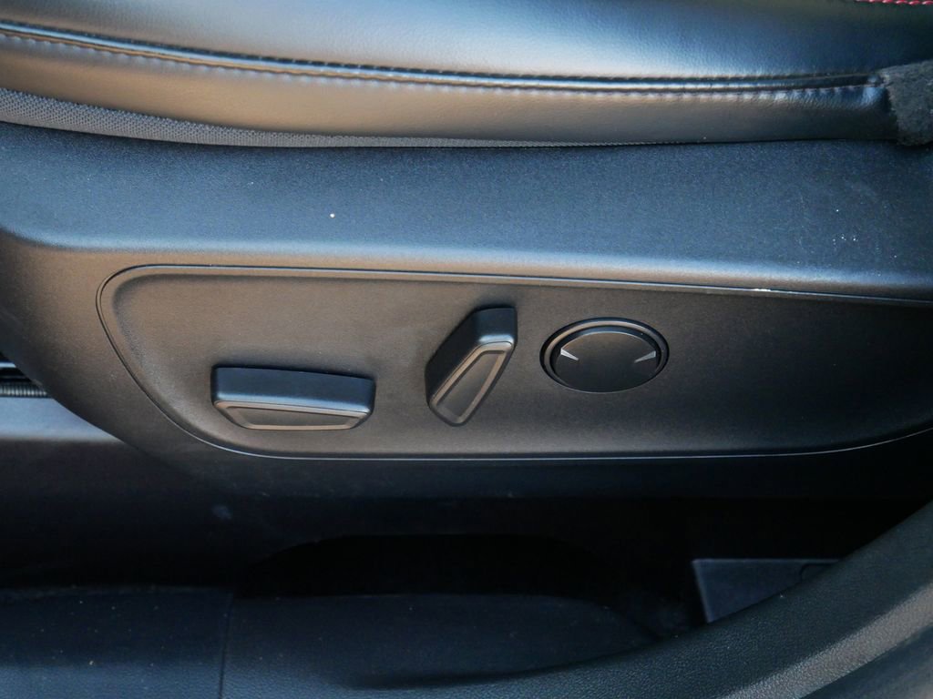 Certified 2025 Ford Escape ST-Line image 15