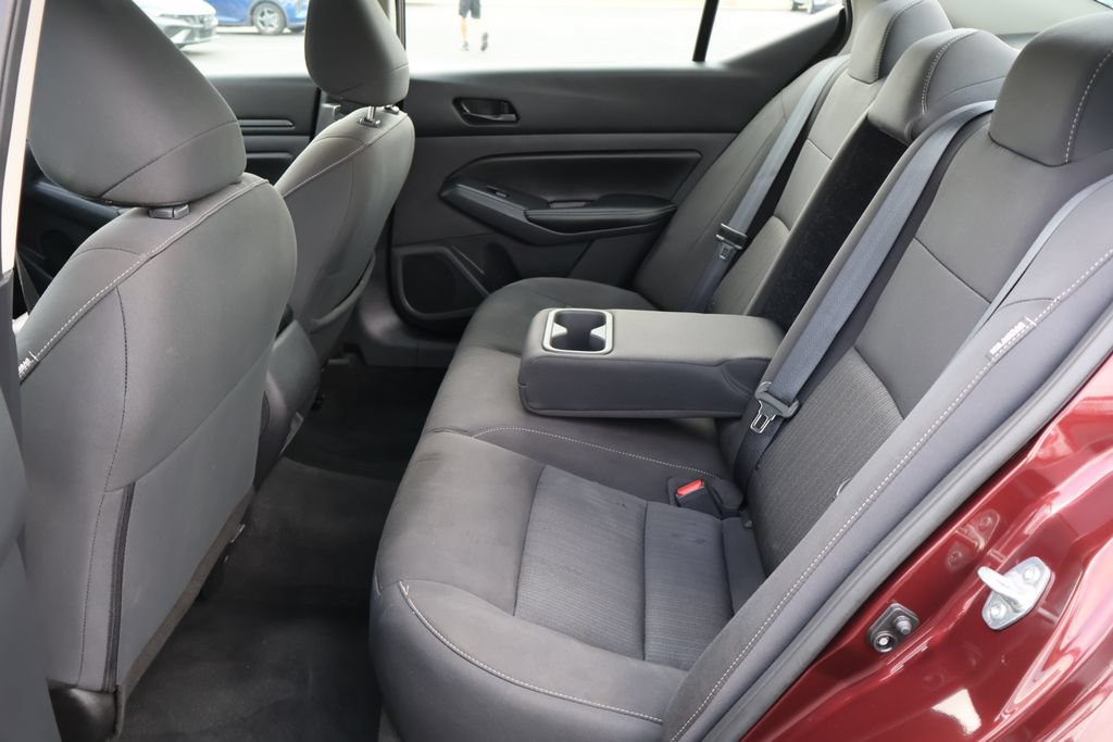 Used 2025 Nissan Altima 2.5 SV FWD image 22