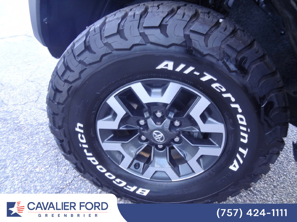 Used 2023 Toyota Tacoma TRD Off-Road AWD/4WD image 29