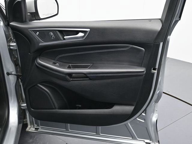 Certified 2022 Ford Edge Titanium w/ Equipment Group 301A image 29