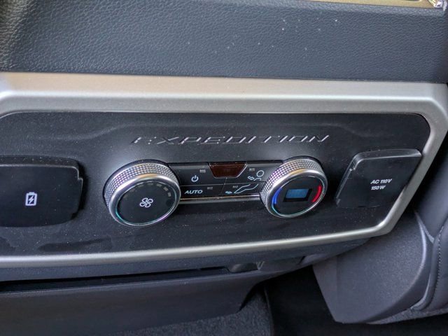 Certified 2023 Ford Expedition XLT image 18
