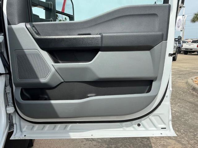 Certified 2024 Ford F550 4x4 Crew Cab Super Duty image 36