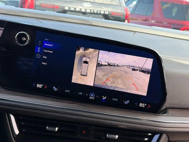 Used 2025 Chevrolet Tahoe LT image 5