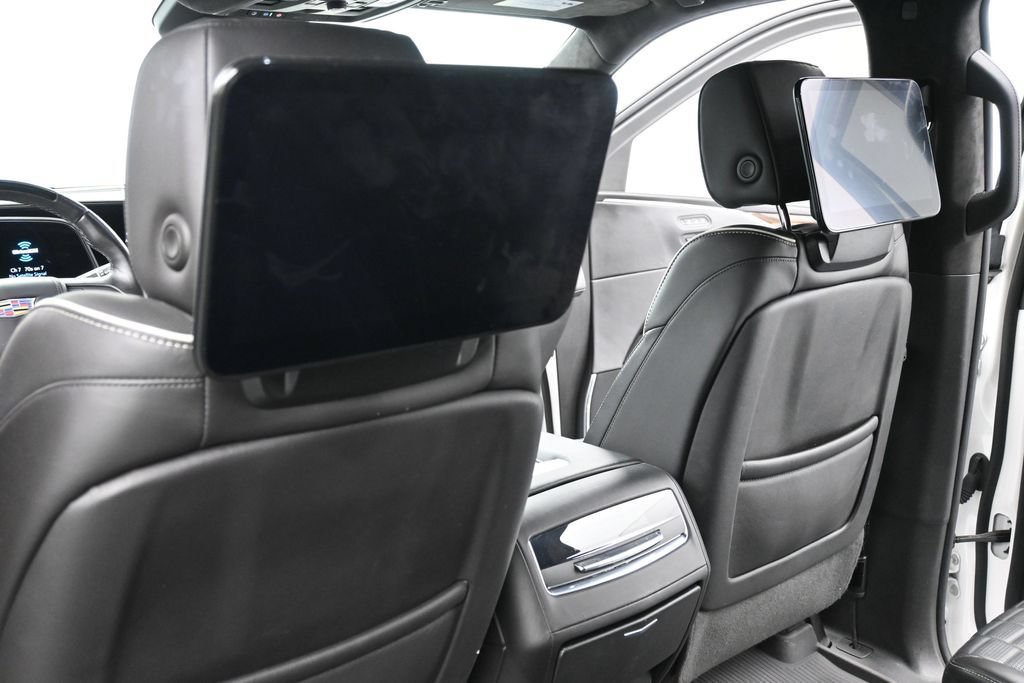 Used 2024 Cadillac Escalade Sport Platinum w/ LPO, ONYX Package AWD/4WD image 9