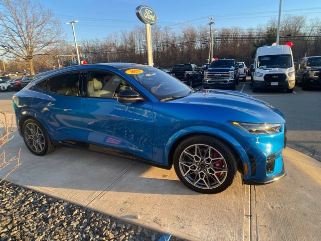 Certified 2025 Ford Mustang Mach-E GT image 8