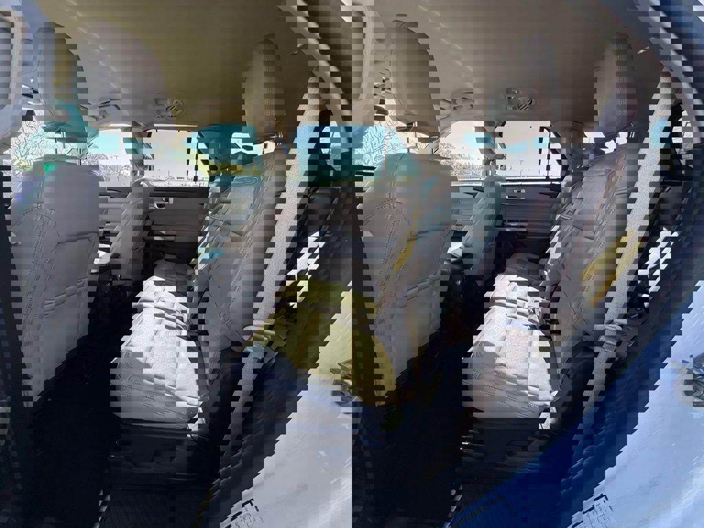 Certified 2023 Ford Explorer Limited image 14