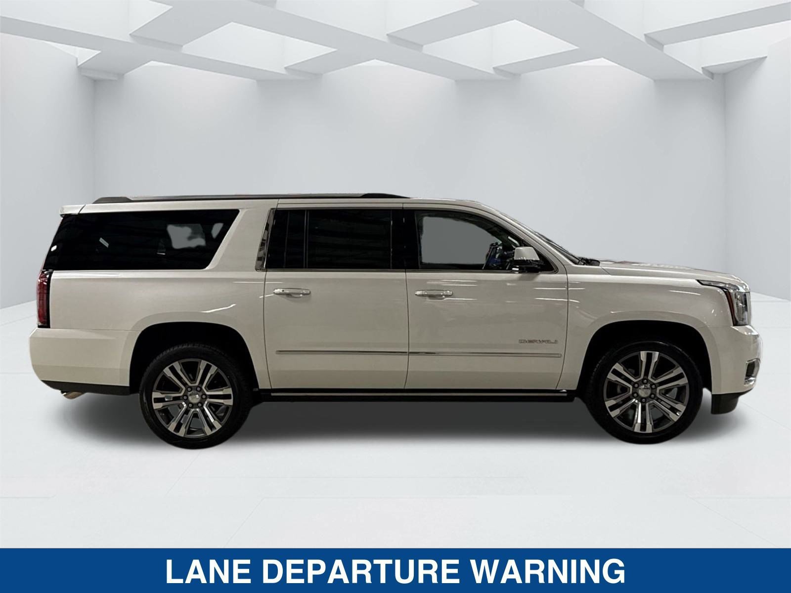 Used 2019 GMC Yukon XL Denali w/ Denali Ultimate Package image 5