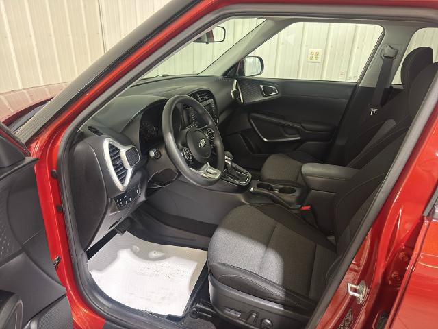 Used 2021 Kia Soul S FWD image 2