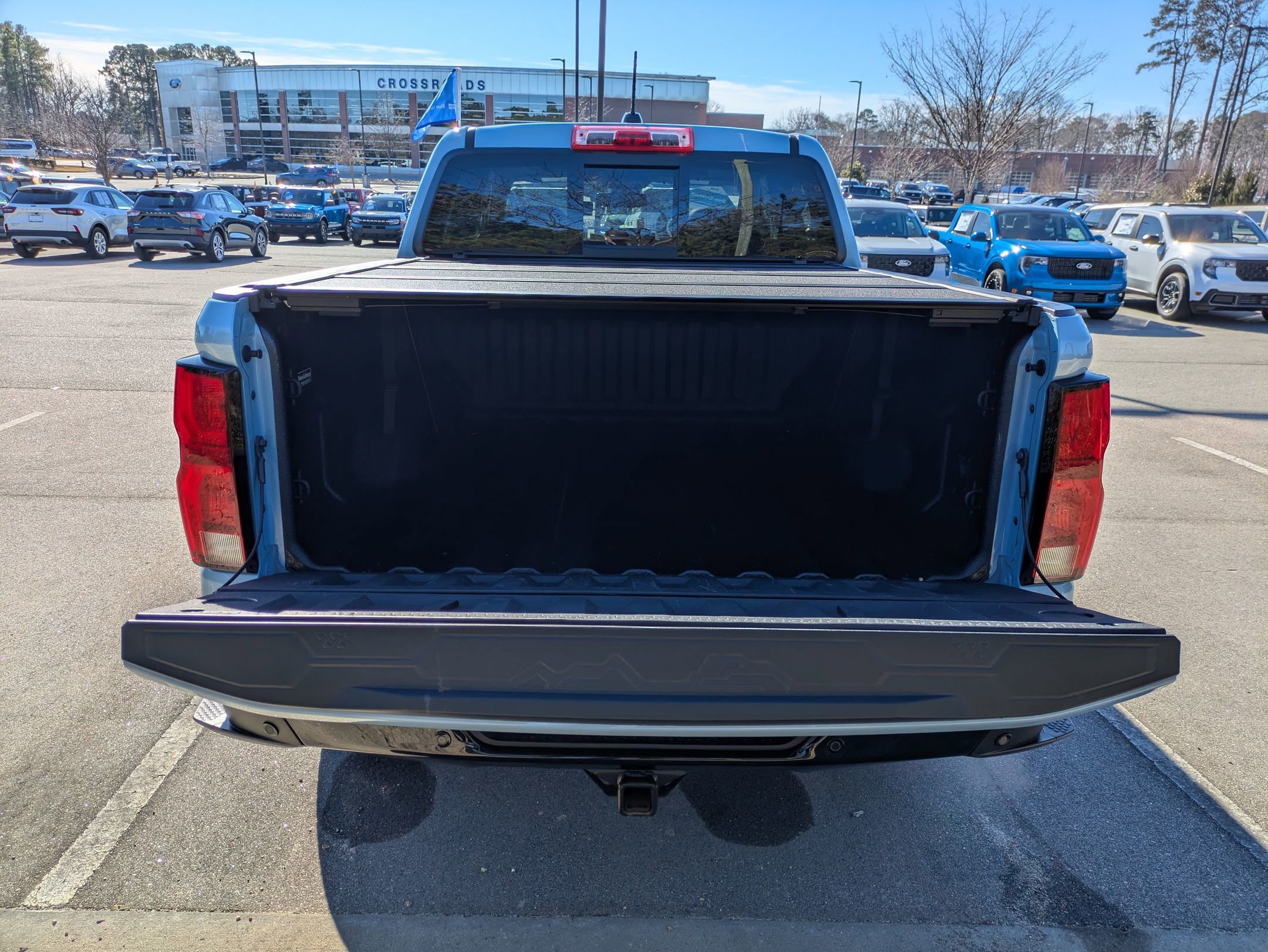 Used 2025 Chevrolet Colorado Z71 w/ Technology Package image 35