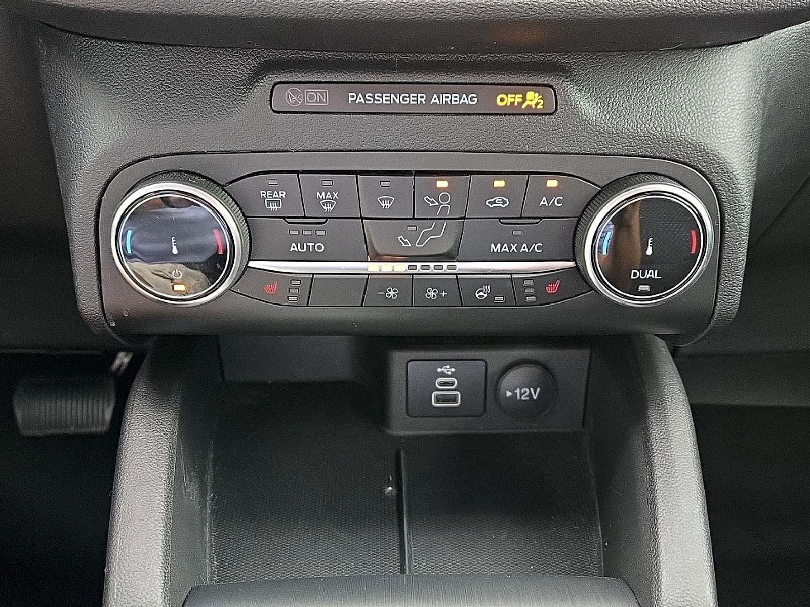 Certified 2024 Ford Escape Active AWD/4WD image 19