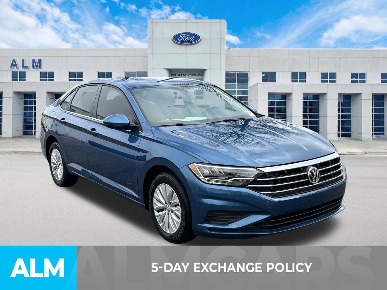 Used 2019 Volkswagen Jetta S w/ Driver Assistance Package FWD image 3