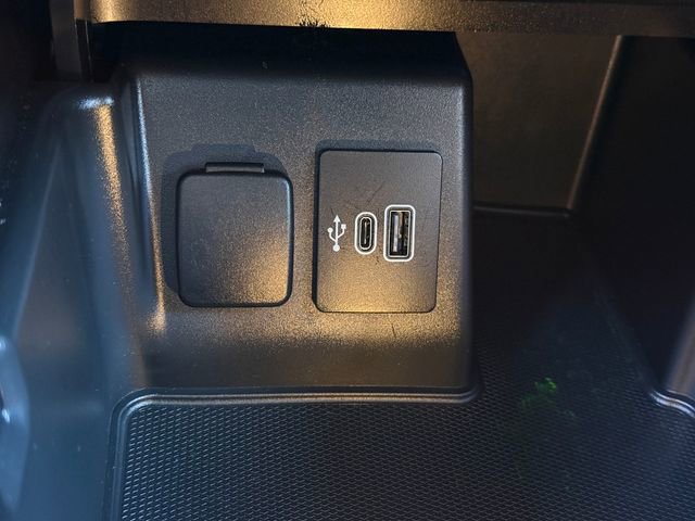 Certified 2025 Ford Explorer Active w/ Active Comfort Package image 14