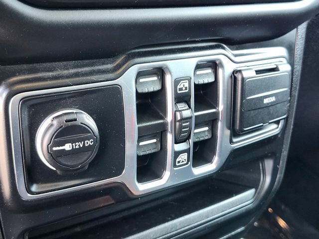 Used 2023 Jeep Wrangler Unlimited w/ Convenience Group AWD/4WD image 24