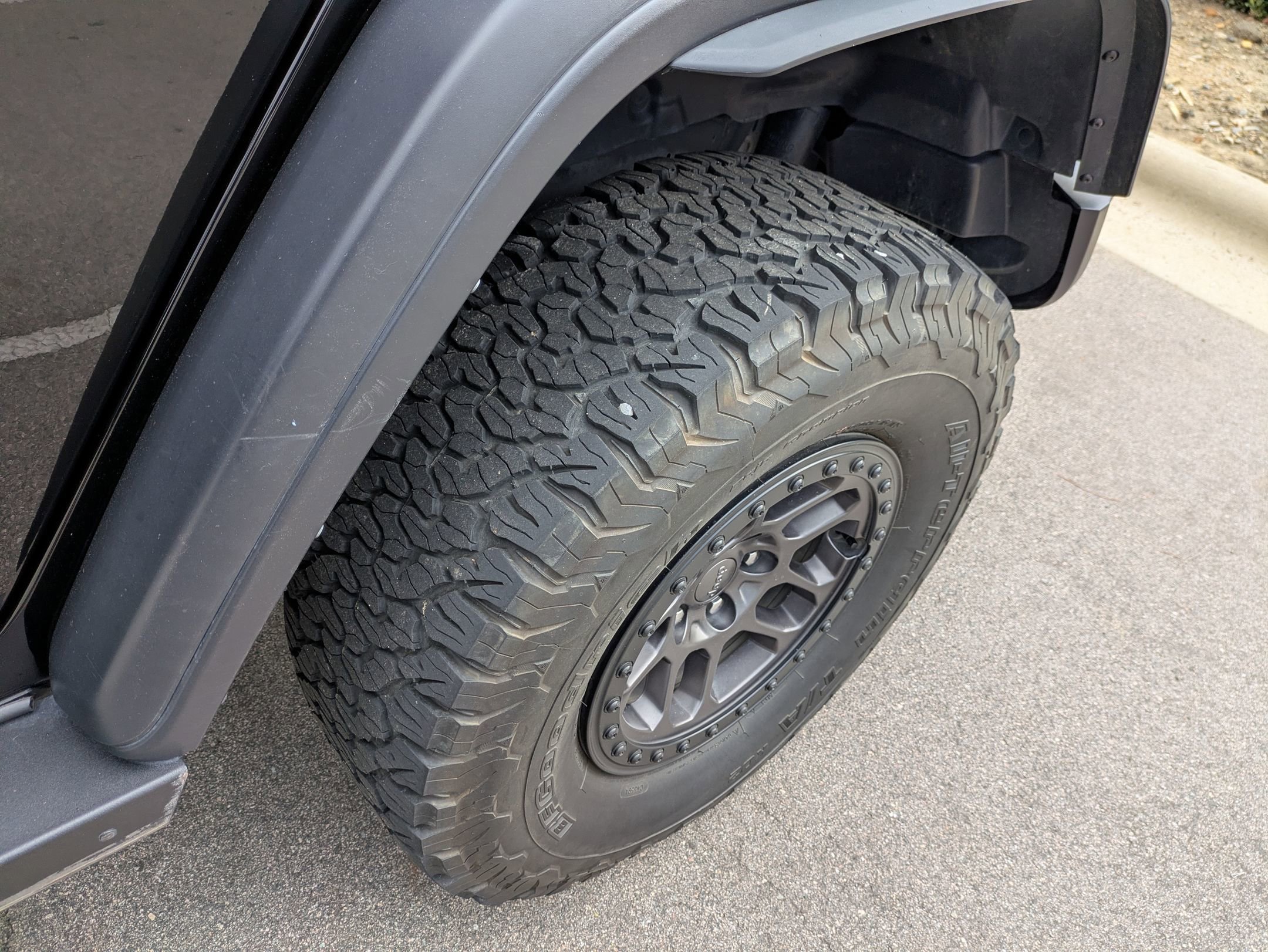 Used 2023 Jeep Wrangler Unlimited Rubicon w/ Xtreme 35 Tire Package AWD/4WD image 44