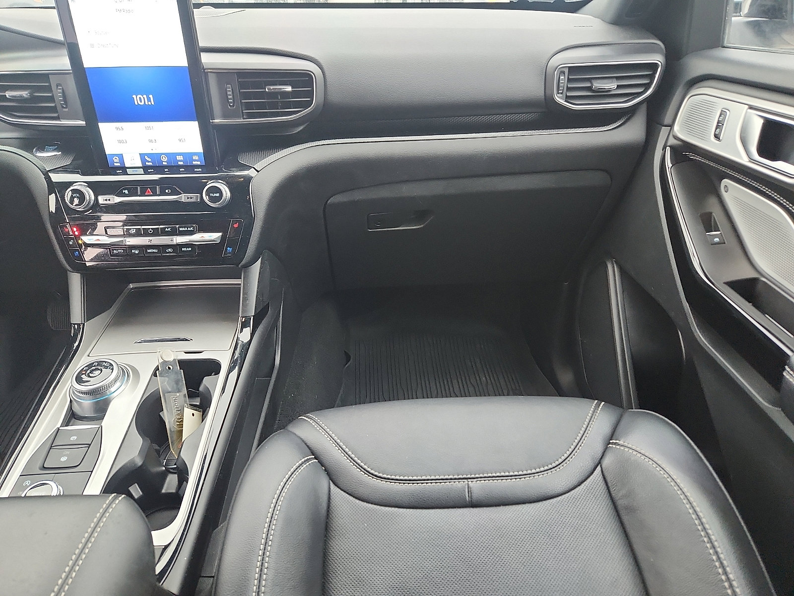 Certified 2023 Ford Explorer ST w/ Equipment Group 401A image 11