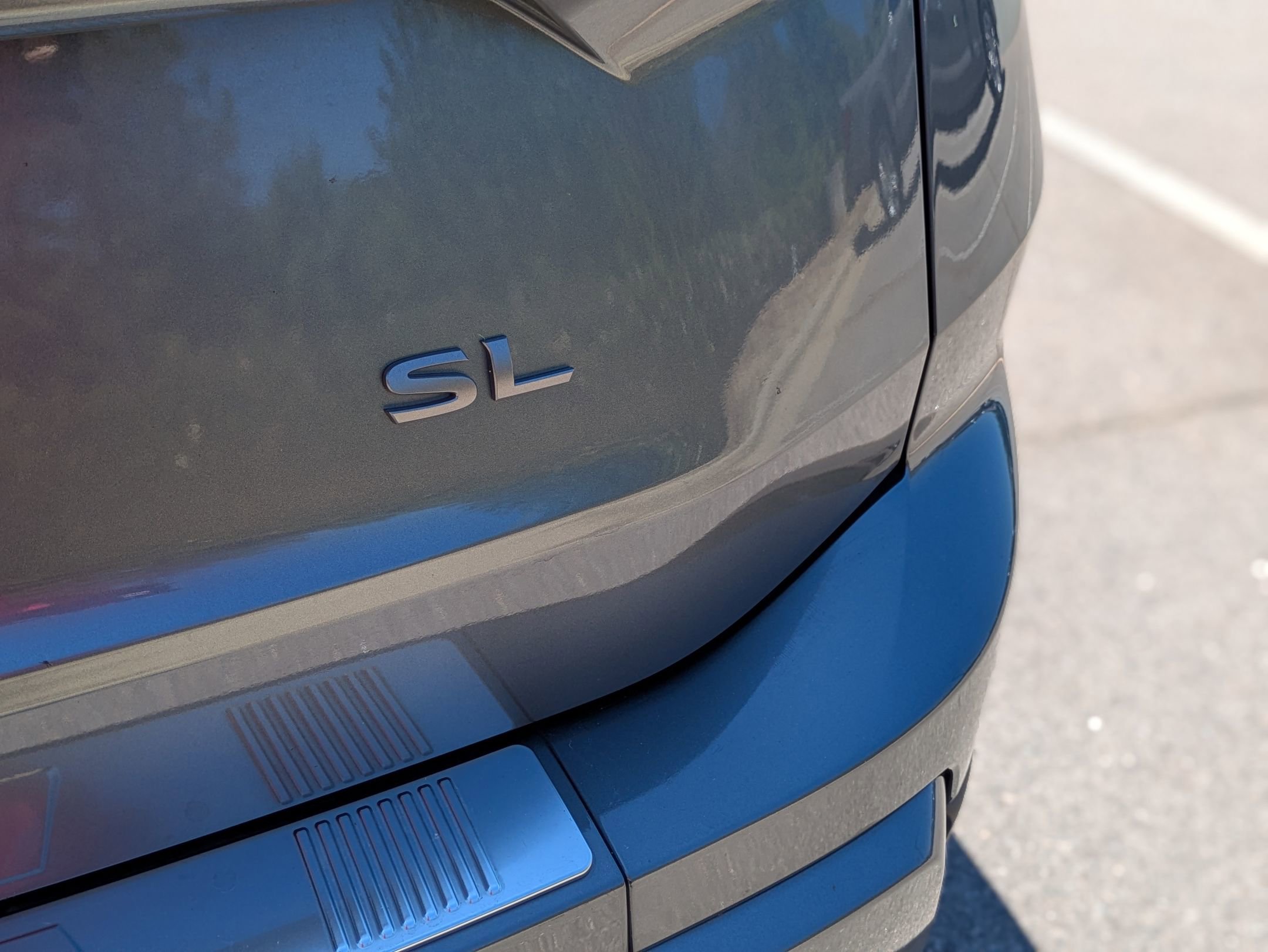 Used 2024 Nissan Rogue SL FWD image 33