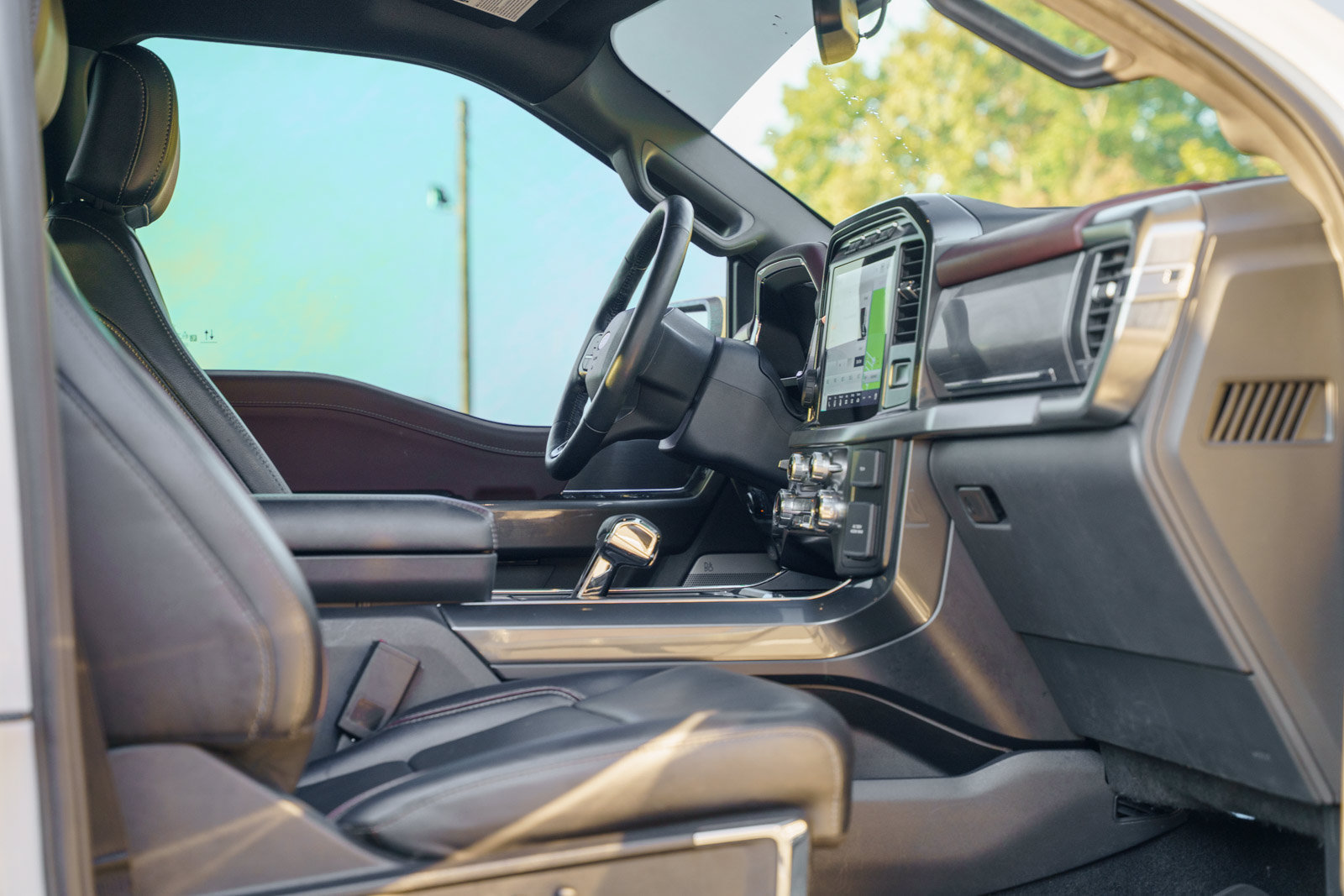 Certified 2023 Ford F150 Lariat AWD/4WD image 15