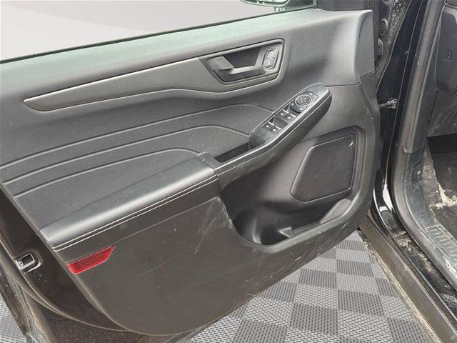 Certified 2024 Ford Escape Active AWD/4WD image 9