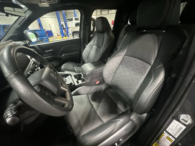 Used 2024 Toyota Tacoma Limited w/ Limited Package (LT) AWD/4WD image 17