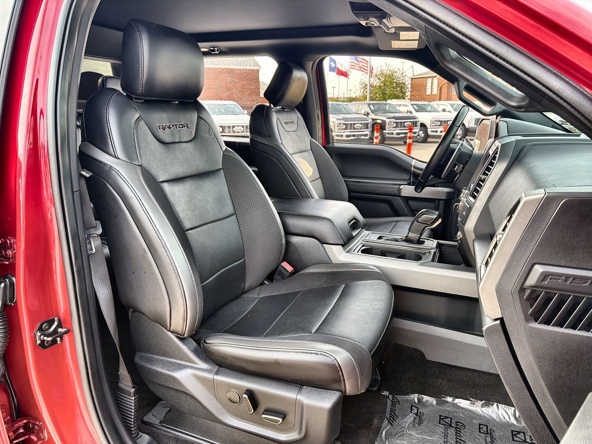 Certified 2020 Ford F150 Raptor w/ Equipment Group 802A Luxury AWD/4WD image 25