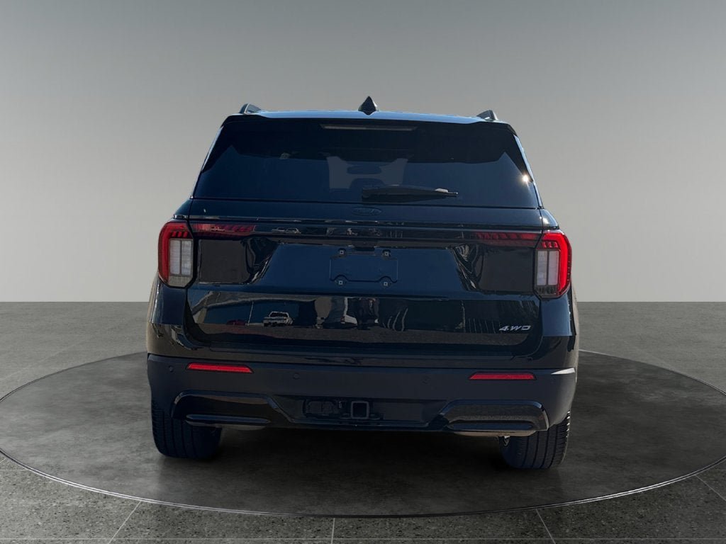 Certified 2025 Ford Explorer ST-Line w/ ST-Line Street Pack AWD/4WD image 9