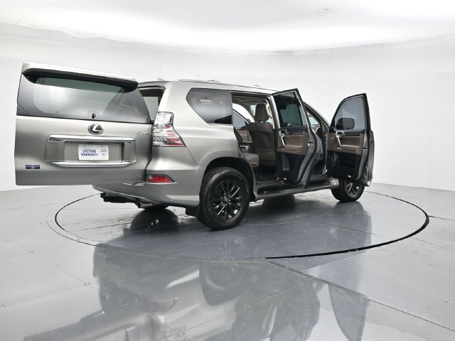 Used 2021 Lexus GX 460 Premium w/ Premium Package AWD/4WD image 59