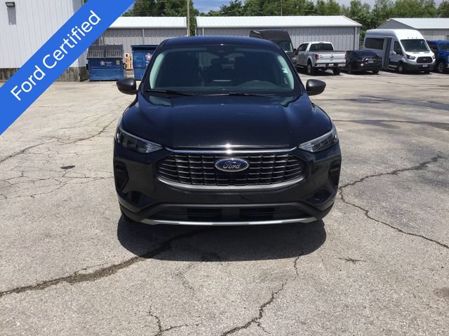 Certified 2025 Ford Escape Active AWD/4WD image 8