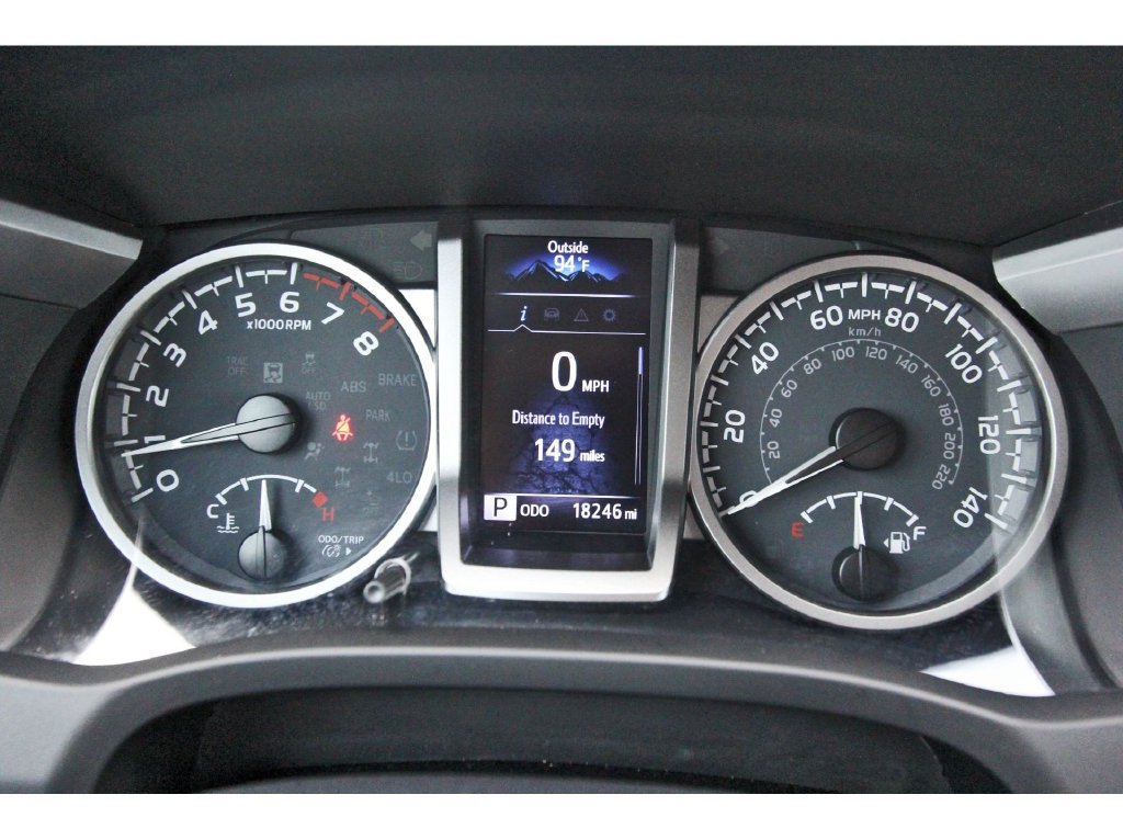 Used 2022 Toyota Tacoma SR5 RWD image 17