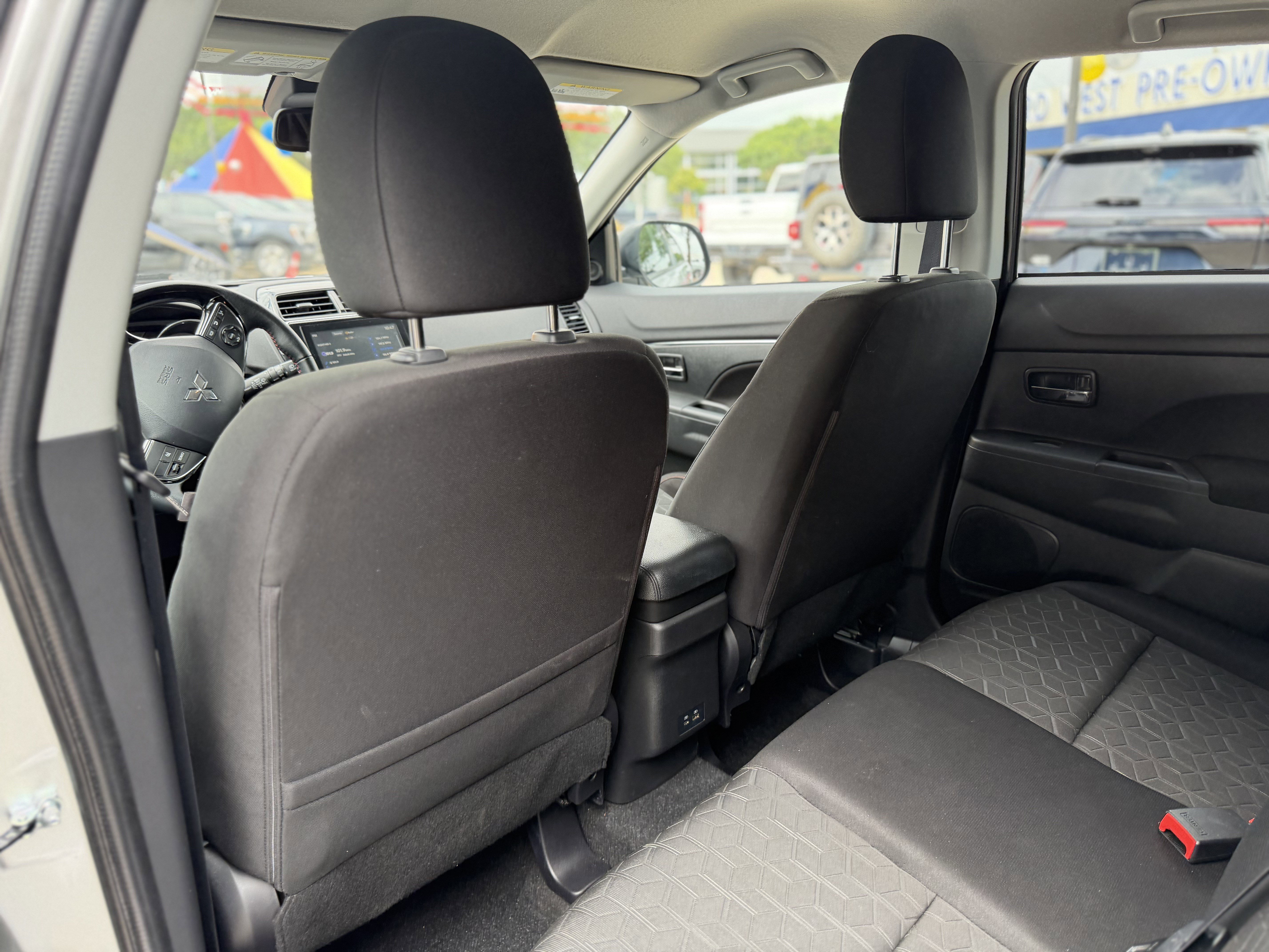 Used 2025 Mitsubishi Outlander Sport LE AWD/4WD image 12
