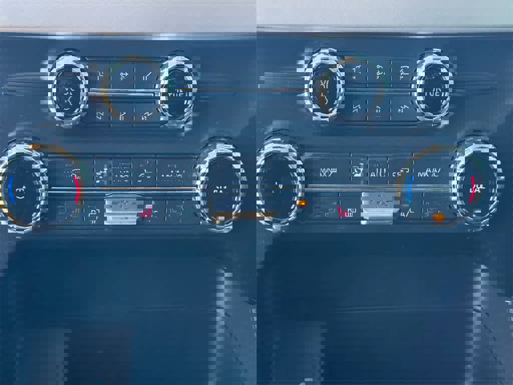 Certified 2022 Ford F150 XLT w/ Equipment Group 302A High image 28