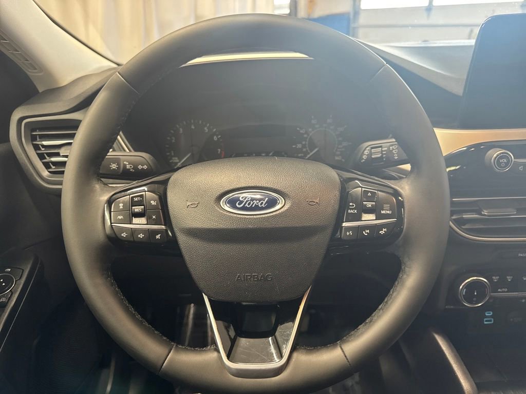 Certified 2022 Ford Escape SEL AWD/4WD image 14