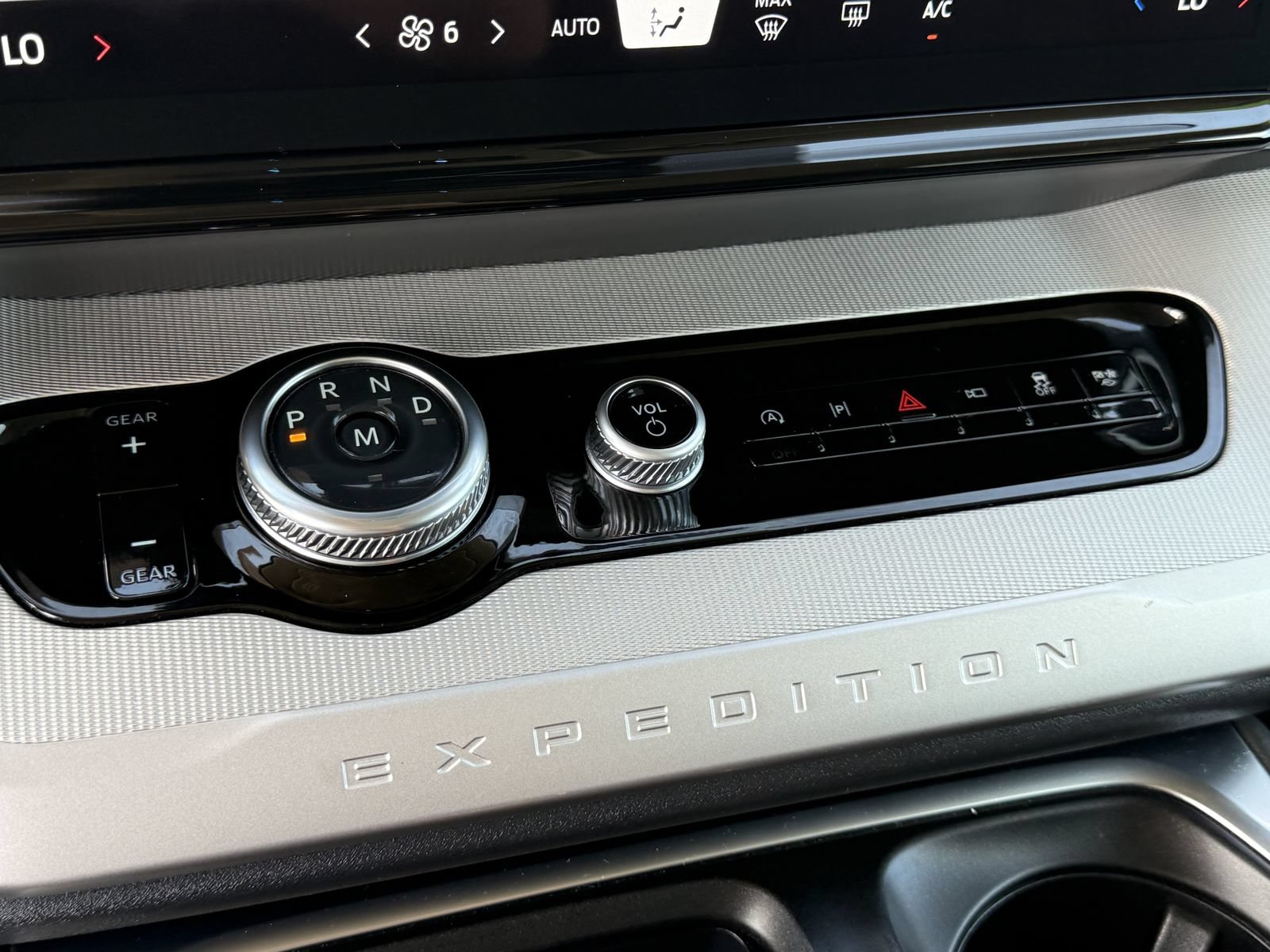Certified 2025 Ford Expedition Active RWD image 33
