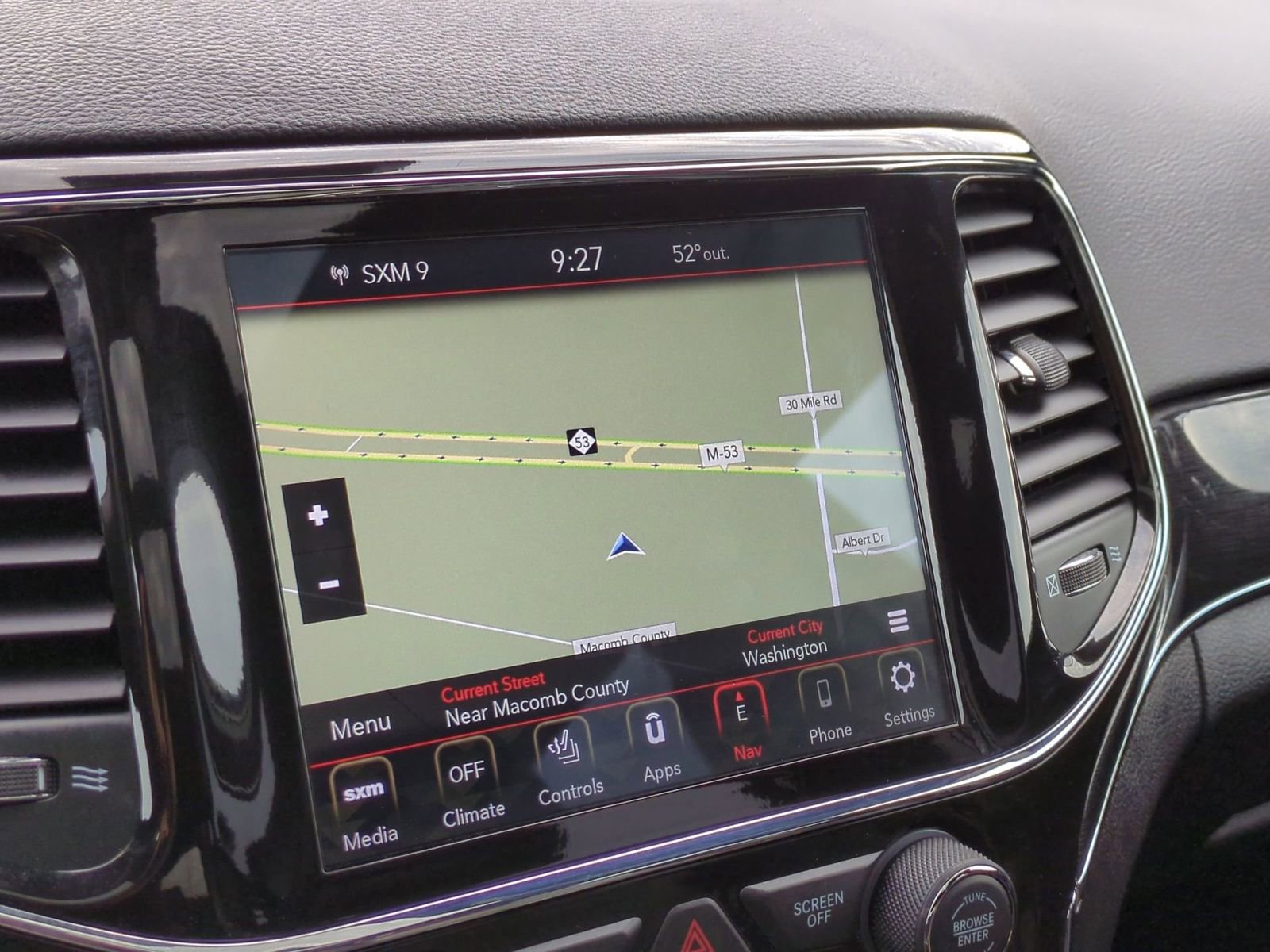 Used 2021 Jeep Grand Cherokee Trailhawk w/ Trailhawk Luxury Group image 36